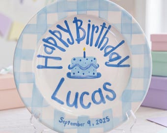 Prato de aniversário personalizado com nome, lembrança para crianças, prato de cerâmica xadrez azul personalizado, decoração de mesa de aniversário | B013
