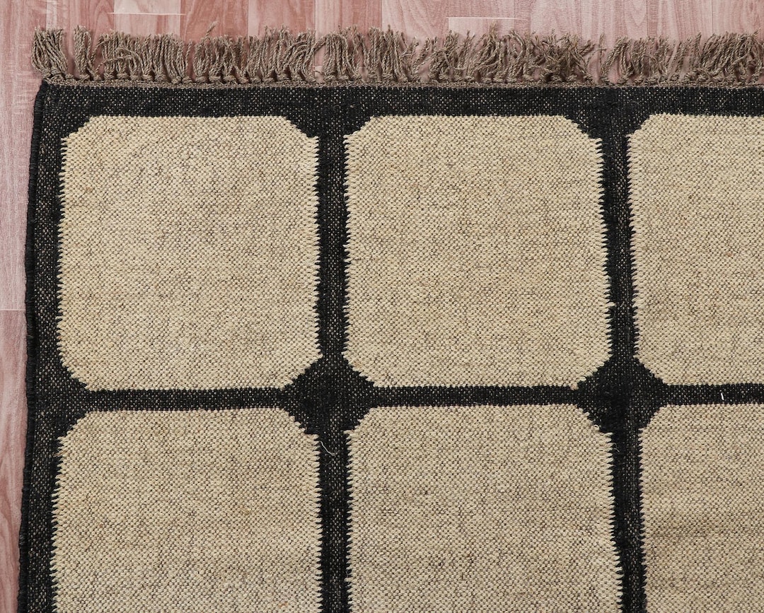 Black & OF White Box Pattern Handwoven Wool Jute Kilim Rug Eco-friendly ...