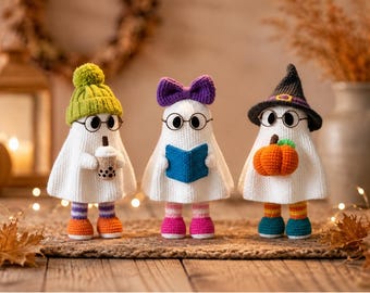 Halloween-spöke-virkmönster PDF, 4-i-1 kuslig amigurumi med häxhatt, pumpa, böcker och Boba söt höstdekoration digital nedladdning