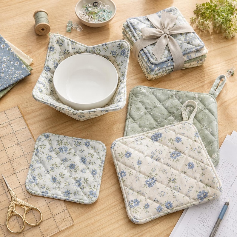 30+ Quilted Bowl Cozy & Hot Pad Ideas for Beginners - Easy Kitchen Sewing Gifts, Fabric Bowl Holders, Scrap Projects and Simple Sewing Guide bild 4