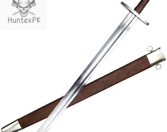 Réplica de espada de armas templaria con vaina de madera.