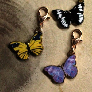 Butterfly Stitch Markers for Knitting - Rose Gold Closed Ring Markers - Knitting Notions - Purple - Black - Yellow