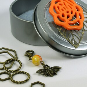 Orange Flower Notions Tin: Knitting Stitch Marker Set