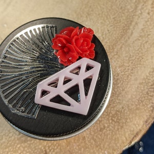 Knitting Notions Tin: Silver Gingko, Stitch Markers Gift Set