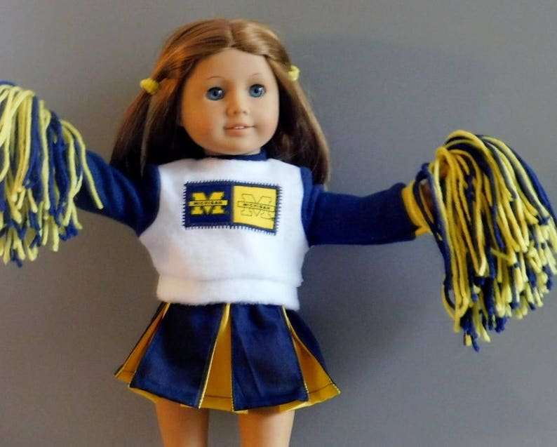 U of M cheerleader outfit