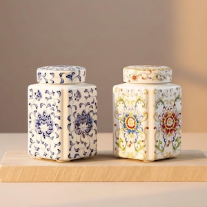 Pote de gengibre floral pintado à mão, mini pote de porcelana com tampa, pote de cerâmica estilo vintage para armazenar chá, vaso para flores pequenas.
