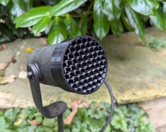 Honeycomb cover compatible with Philips Hue Outdoor Lily Spot - glare protection