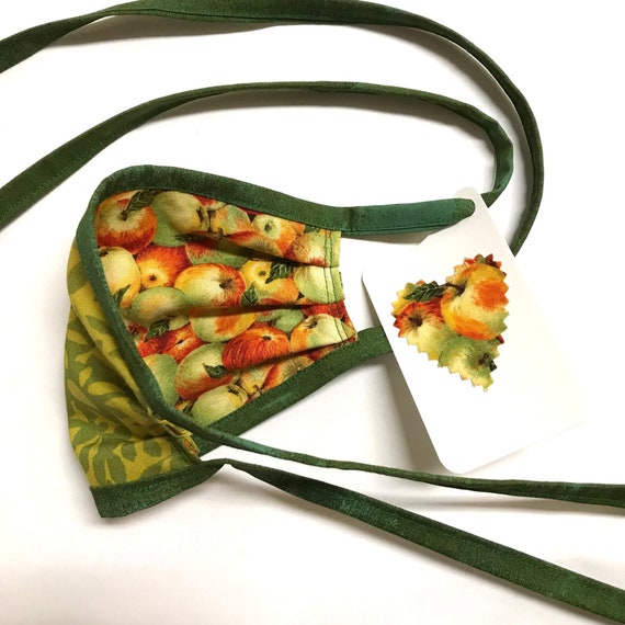 KIDS Reversible Cotton Face Mask - Apples / Leaves, Ages 4-11