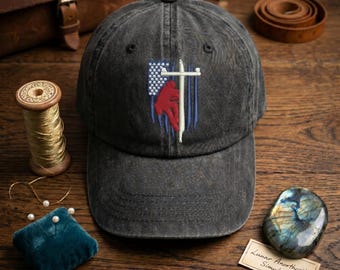 Broderad hatt med patriotiskt soldatminne, amerikansk flaggakorskepp, broderad pappahatt med hyllning till veteran, militär minnesgåva