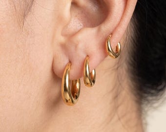 Implant Grade Titanium Earring, Chunky Huggie Hoop Earrings, Oval Hoop Earrings, Minimalist Huggie Hoop Earrings