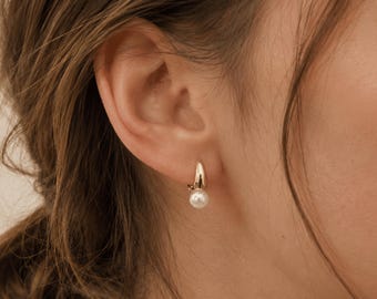 Pearl drop Earrings, Pearl Huggie Hoops, Chunky Gold Hoop Earring