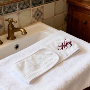 Geborduurde spa-hoofdband, gepersonaliseerd bruidscadeau, schoonheidssalonaccessoire