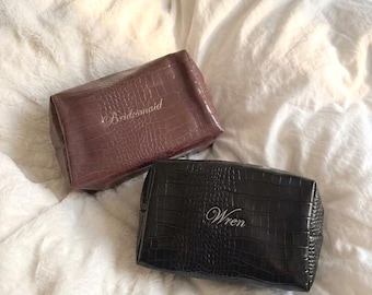 Gepersonaliseerde veganistische leren make-uptas – op maat geborduurd make-uptasje, cadeau bruidsmeisje, reisaccessoire