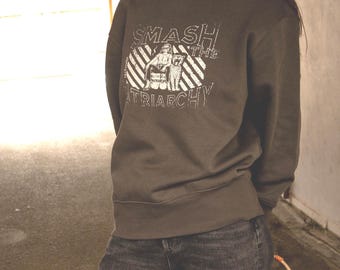 Smash the Patriarchy Sweatshirt made from recycled polyester and cotton | Vintage look | Feminist statement clothing | Queer Pride sweater