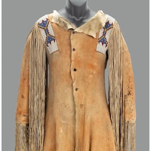 Chemise en cuir perlé Ute | Chemise en cuir amérindienne | Tenue de parade tribale vintage | Antiquités occidentales de collection