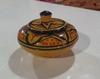 Pot marocain en céramique d'argile avec couvercle - Décoration d'intérieur bohème faite main et pot de rangement polyvalent