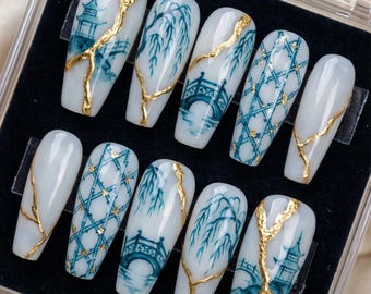 Chinoiserie Landscape Press On Nails Kintsugi Gold Pagoda and Willow Design Hand Painted Oriental Nails Blue and White Luxury Fake Nails