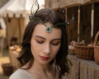 Corona élfica de astas de ciervo - Tiara de ciervo de fantasía, tocado de estilo Fairycore para feria renacentista, accesorio de cosplay de ninfa de la naturaleza, corona rústica para LARP