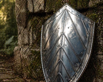 Medieval Steel Kite Shield – Italian Knight Armor Replica, 18 Gauge, Riveted Chevron Wall Art