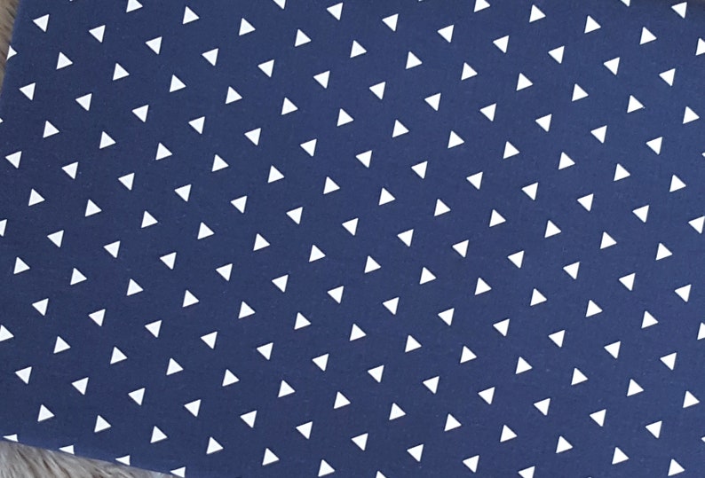 Cover for Kids Bench Pad Navy Blue Triangle Shapes