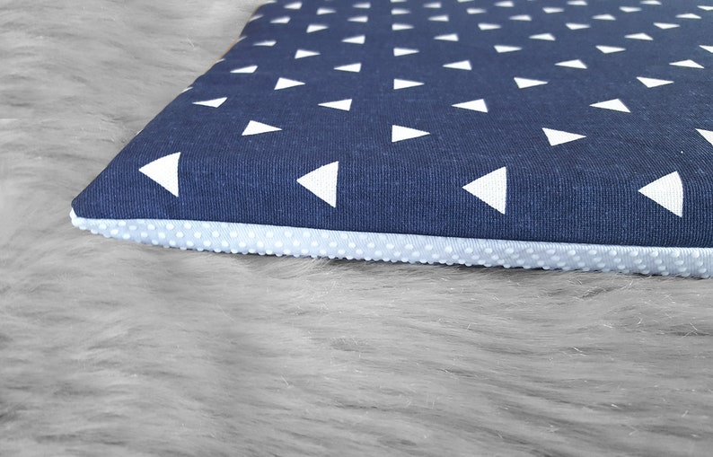 Cover for Kids Bench Pad Navy Blue Triangle Shapes