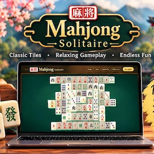 Puede incluir: Un ordenador portátil que muestra un juego de Mahjong Solitaire con una cuadrícula de fichas en una pantalla verde. La pantalla muestra el texto Mahjong Solitaire, Classic Tiles, Relaxing Gameplay, Endless Fun y Play Solve Relax. Tres fichas de Mahjong físicas están cerca.