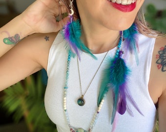 Mystical Feathers Earrings in Purple Blue, Cruelty free Feathers extensions, Boho feather jewelry beach, long feathers dangle chain earrings