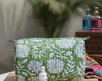 Green Floral Quilted Cotton Makeup Bag, Handmade Cosmetic Zipper Pouch, Travel Toiletry Wash Bag, Bohemian Vanity Case Organizer