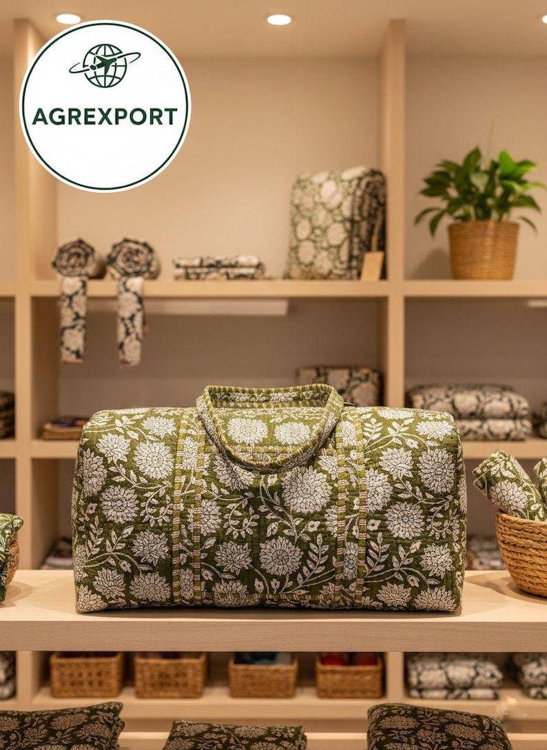 Quilted Travel Bag- Green main image 1