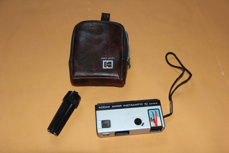 Vintage 1970s Kodak Pocket INSTAMATIC 10 Camera with Brown Leather Kodak Camera Zipper Case Bag