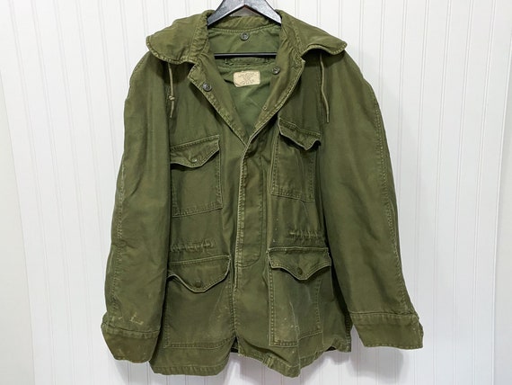 Vintage 1960s / 1970s Men's US Military Hooded Jac