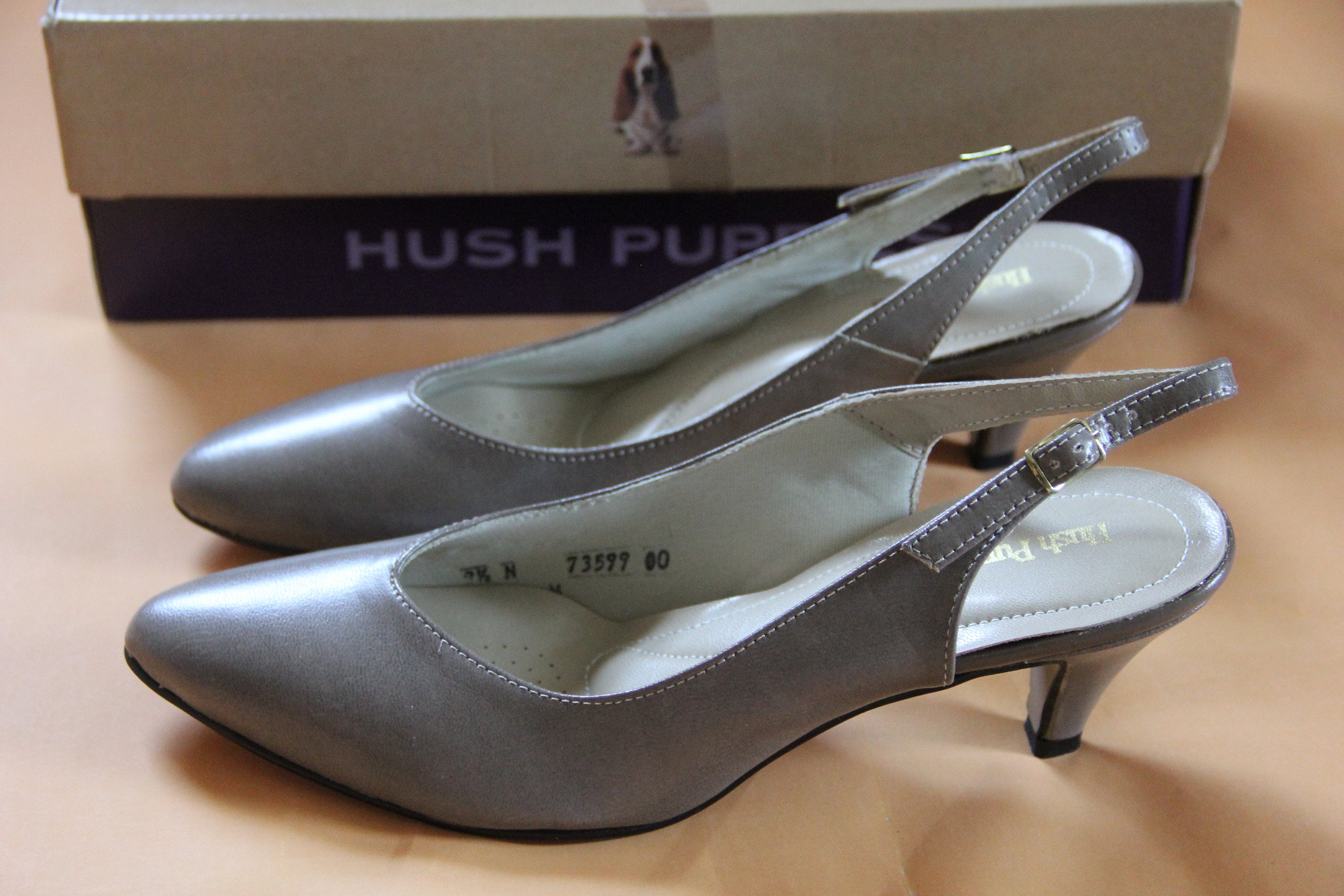 hush puppies shoe box