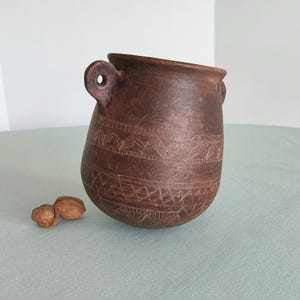 Conimbriga Museumsdose Braun Terrakotta 1970er Jahre Replica | 160 BC Römisches Faksimile Portugisische Keramik Signiert