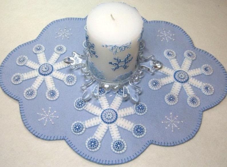 Christmas Winter Snowflakes Penny Rug Candle Mat Wool Applique PATTERN ...