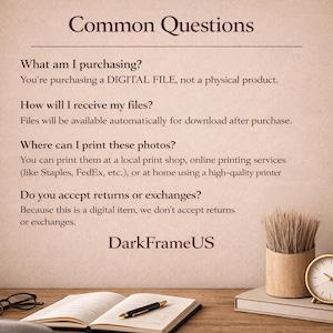 Puede incluir: Fondo beige con el texto "Common Questions" en fuente marr&oacute;n oscuro. El texto responde preguntas sobre la compra de un archivo digital, c&oacute;mo recibir archivos, d&oacute;nde imprimir fotos y pol&iacute;ticas de devoluci&oacute;n. Se ven un libro, un bol&iacute;grafo, un reloj y un pincel.
