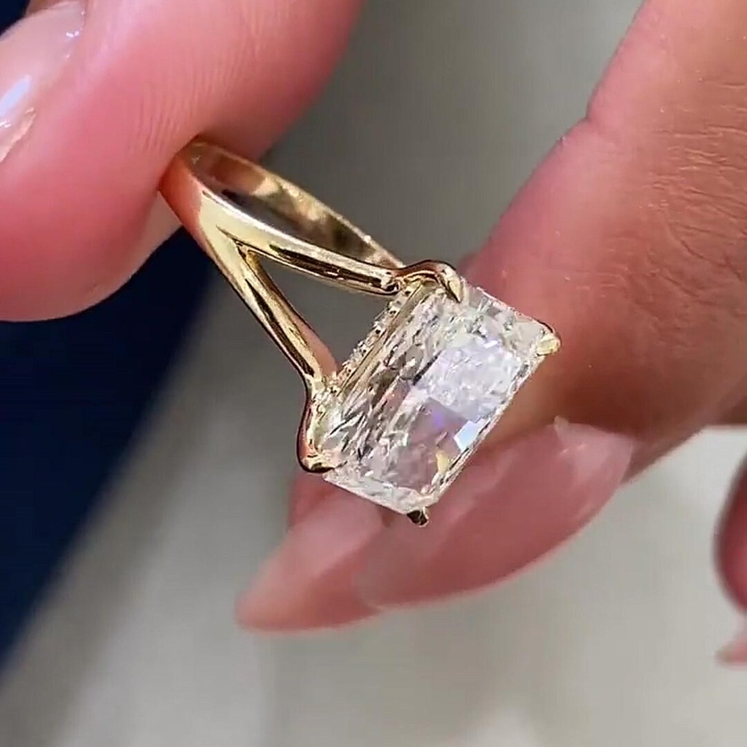 3CT Radiant Cut Moissanite Engagement Ring, Split Shank Hidden Halo ...