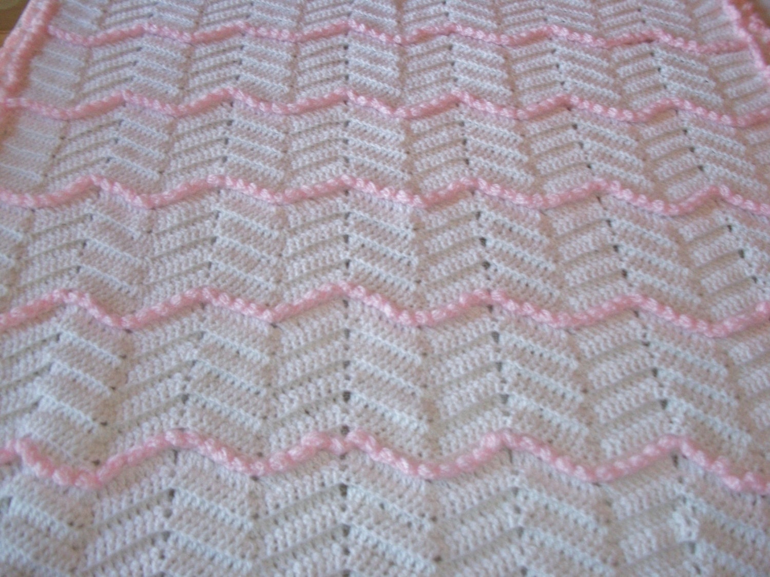 Crochet Chevron Zig-zag Blanket With 3D Rosettes and Matching - Etsy