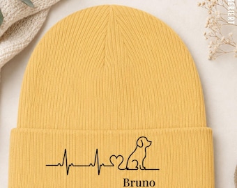 Personalized Dog Beanie with Name | Dog Hat with Heartbeat | Gift for Dog Lovers | Personalized Labrador Winter Hat