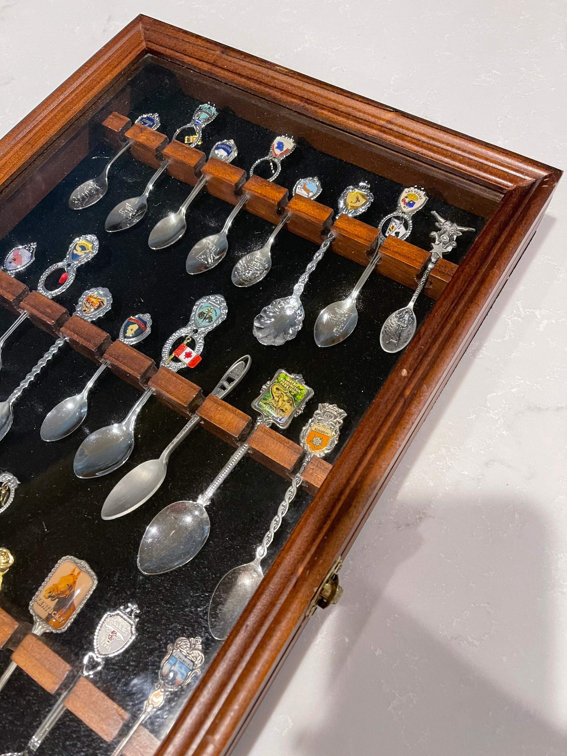 雑誌で紹介された and Spoons Souvenir 24 Display Collection Instant Case ルアー・フライ