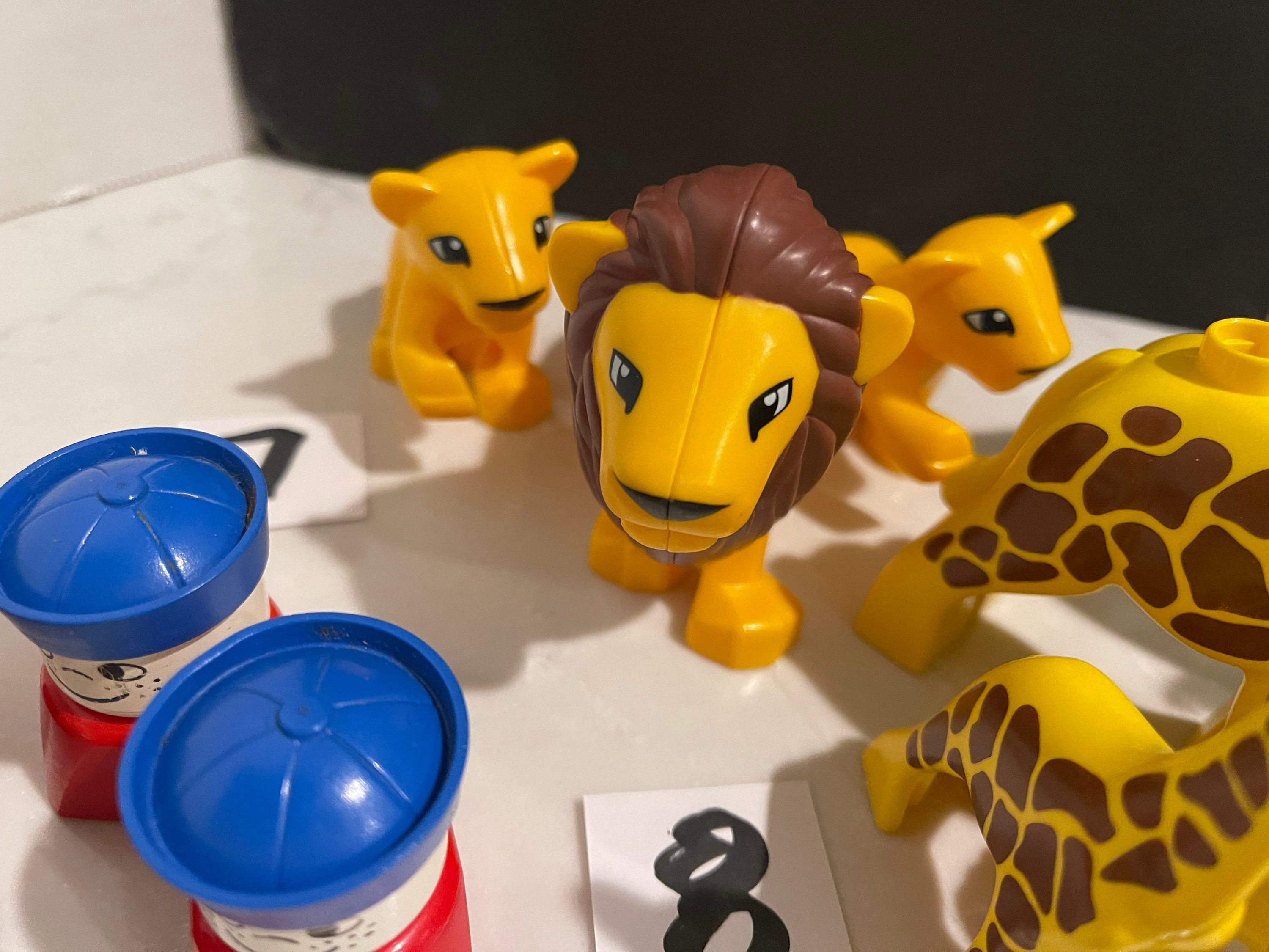 Lion lego duplo new arrivals