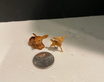 2 vintage tiny plastic deer fawns