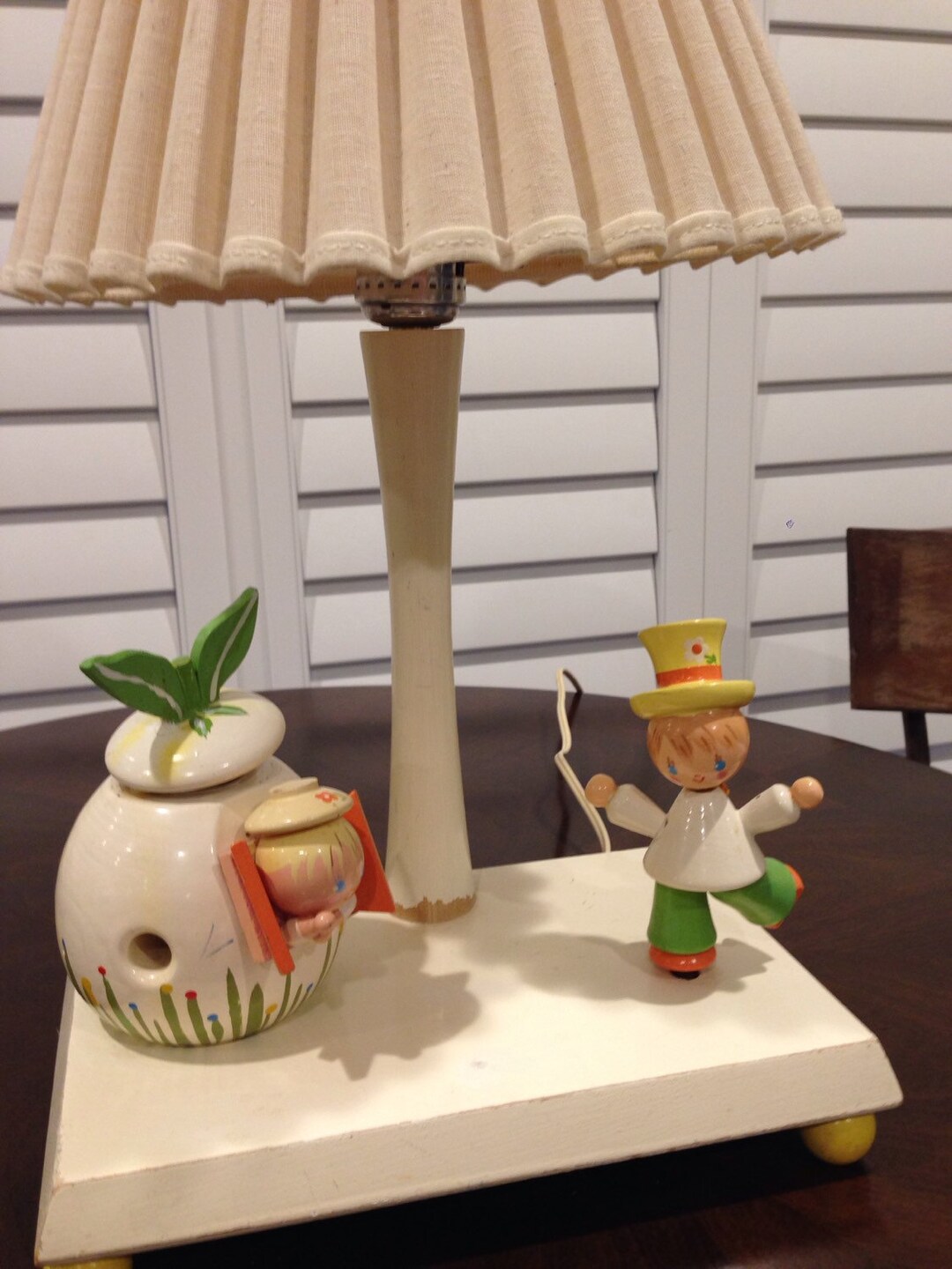 Irmi Nursery Lamp With Musical Moving Boy Playing Brahms Lullaby With