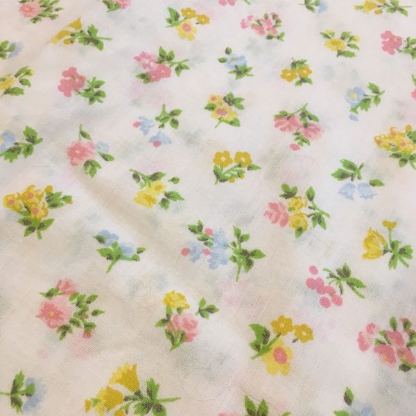 J C Pennys Muslin twin size flat sheet white with spring flowers