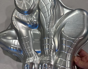 Vintage  Wilton Spider-Man  super hero  Aluminum  Cake Pans Cooking-Baking-Cakes-Birthdays-Special Occasions