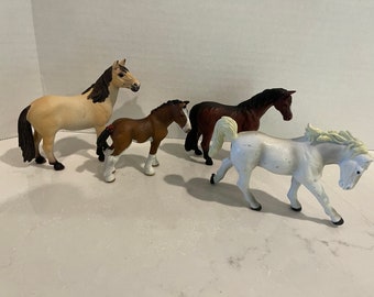 Schleich Set of 4 horses toy