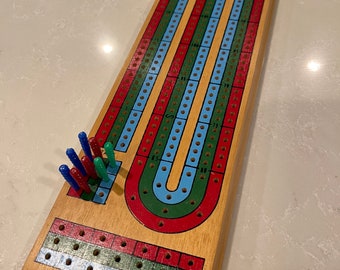 Hoyle Natural finish cribbage board with pegs complete