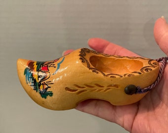 Petit souvenir hollandais de chaussure en bois