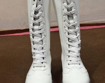 Aangepaste witte kniehoge veterlaarzen, punk gothic fashion schoenen