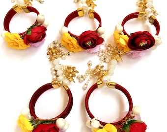 5pcs Handmade Corsage Wristbands Hathphool – Matching Bracelets for Weddings, Mehndi, Sangeet, Haldi & Group Events