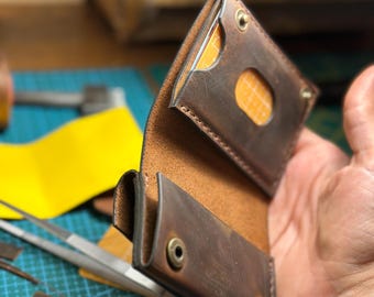 Portafoglio in pelle fatto a mano in vera pelle bovina | Portafoglio compatto con chiusura a scatto | Portafoglio e porta carte minimalisti